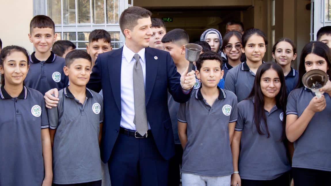 İlçe Kaymakamımız Eğitim-Öğretim Yılı Açılışı Kapsamında Okulumuzu Ziyaret Etti.